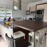 La Cachette Nyaraló *