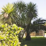 La Cachette *