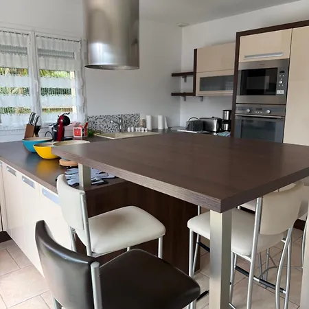 La Cachette Nyaraló *